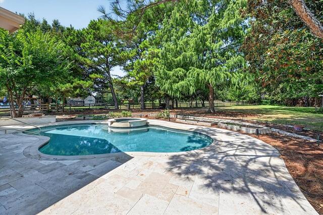 4901 Forest Hill Drive, Flower Mound, TX photo 9