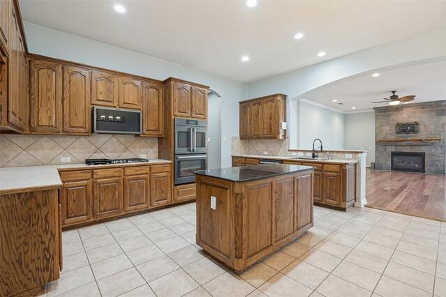 1827 Auburn, Drive Carrollton, TX photo 14