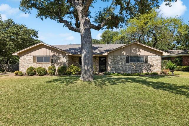 505 Caduceus Lane, Hurst, TX image