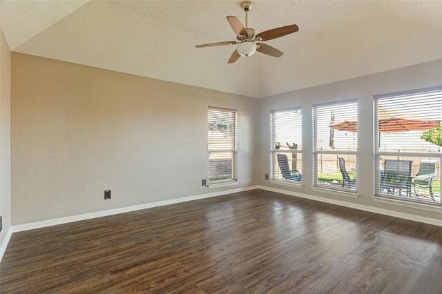 913 Royal Oaks, Drive Lewisville, TX photo 18