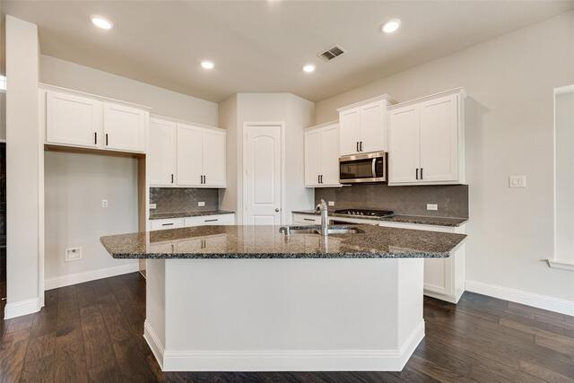 5104 Shallow Pond Drive, Little Elm, TX photo 9