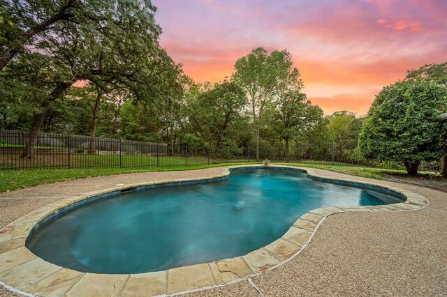 1339 Hidden, Glen Southlake, TX photo 2