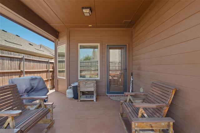5813 Longmont, Drive Denton, TX photo 22