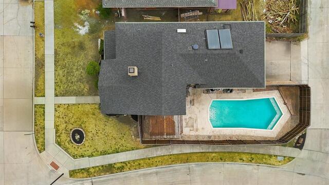 2923 Menlo Park, Lane Carrollton, TX photo 2