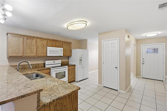 2305, Northway Denton, TX photo 11