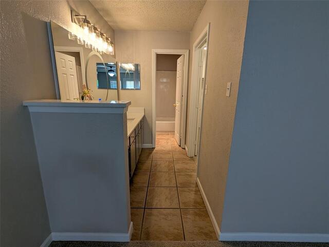 2727 Colonial, Drive Carrollton, TX photo 23