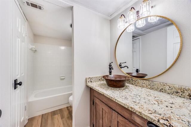 5300 Keller Springs Road, 1067 Dallas, TX photo 9