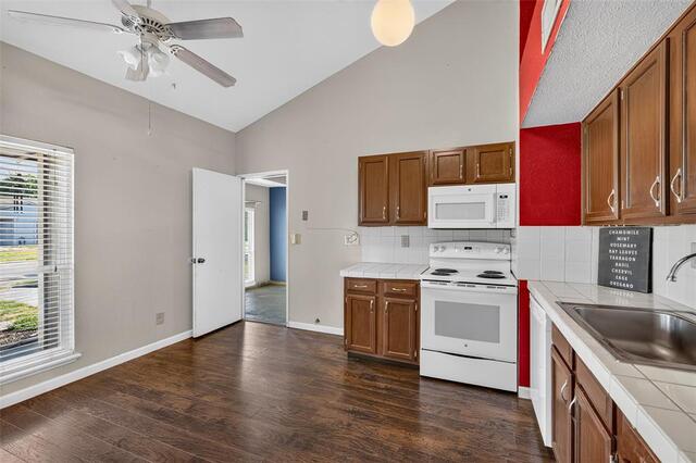 4232 Caldwell Avenue, The Colony, TX photo 6