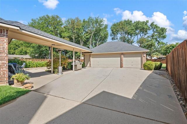 1607 Forest Bend, Lane Keller, TX photo 38