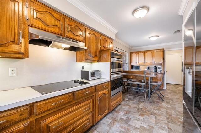 1931 Robin Meadow, Drive Carrollton, TX photo 11