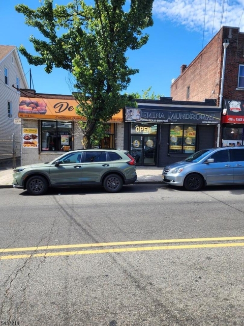 430 10Th Ave, Paterson, NJ 07514