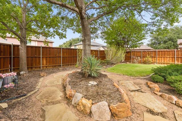 327 Hampton, Court Coppell, TX photo 19