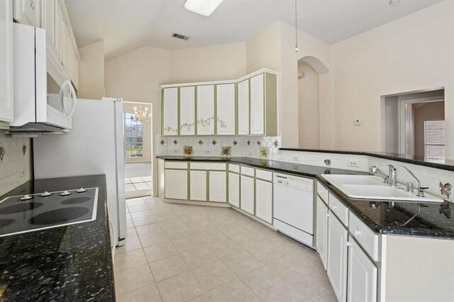 469 Crestview Point, Drive Lewisville, TX photo 11