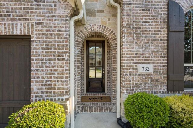 732 Thoroughbred, Avenue Frisco, TX photo 2