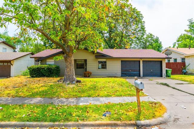 1208 E Timberview Lane, Arlington, TX image