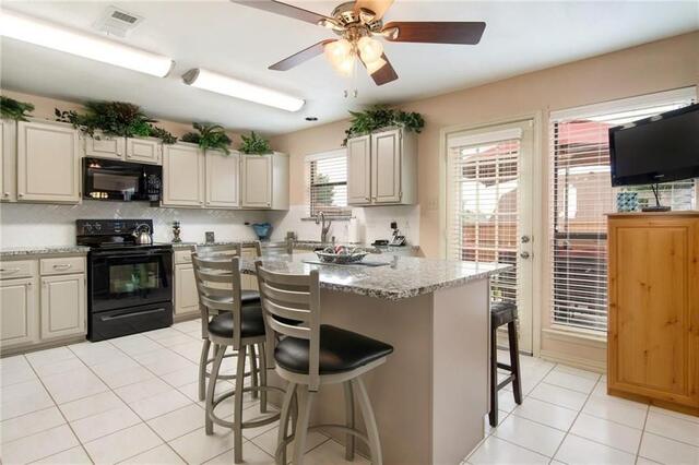 1519 Mission Ridge, Trail Carrollton, TX photo 5