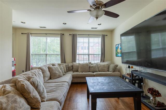 2529 Jacobson, Drive Lewisville, TX photo 4