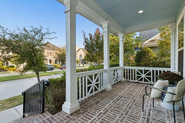 2221 Tremont, Boulevard McKinney, TX photo 2