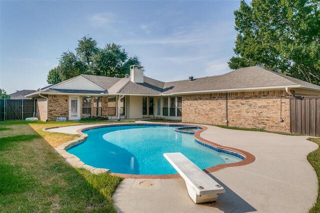 1927 E Branch Hollow, Drive Carrollton, TX photo 23