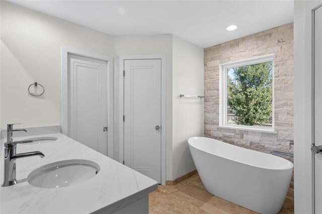 332 College Street, S Keller, TX photo 6