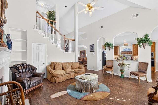 10657 Coach House, Lane Frisco, TX photo 2