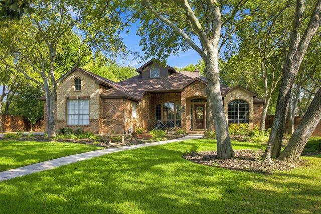 2105 Heather Ridge Court, Flower Mound, TX photo 2