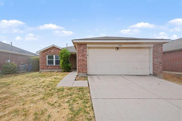 1578 Thornhill Lane, Little Elm, TX photo 2