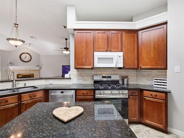 1408 Berne, Lane Lewisville, TX photo 7