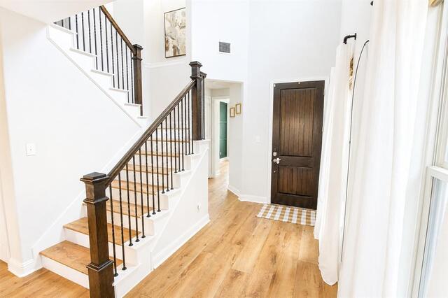 2257 Lexington, Way Carrollton, TX photo 4