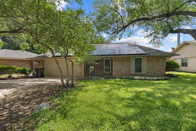 2509 Smouldering Wood Drive, Arlington, TX image