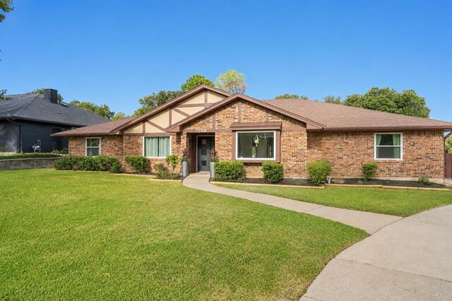 2200 Midhurst Drive, Arlington, TX image