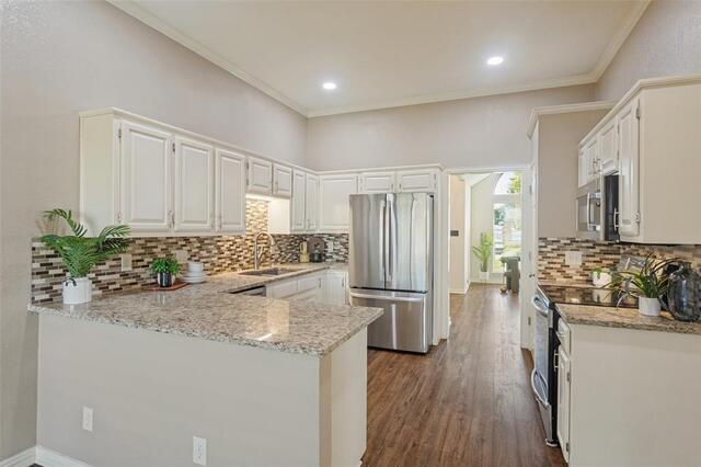913 Royal Oaks, Drive Lewisville, TX photo 3