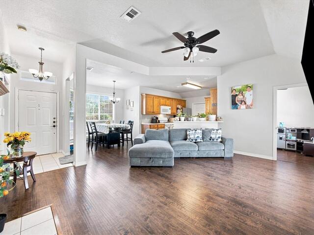 2532 John, Drive Denton, TX photo 16