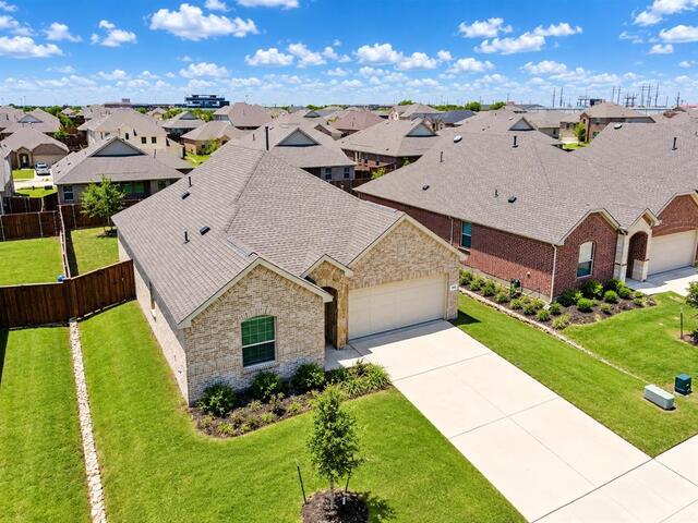512 Chip Street, Little Elm, TX photo 2