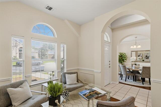 416 Kyle, Lane Lewisville, TX photo 6