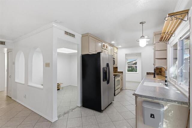 5068 Avery Lane, The Colony, TX photo 9