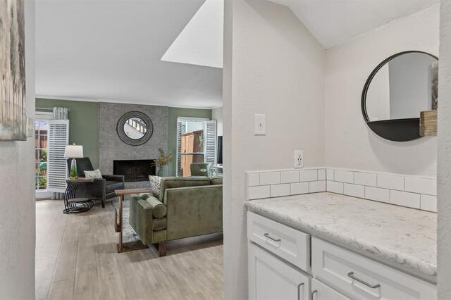 2103 Country Villa, Drive Carrollton, TX photo 19