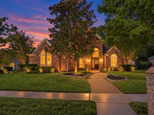 1805 Kipling Drive, Flower Mound, TX photo 2