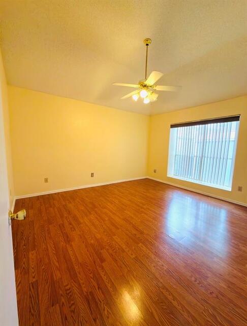 2077 Sundance, Court Lewisville, TX photo 9