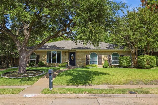 2741 S Cypress Circle, Plano, TX image