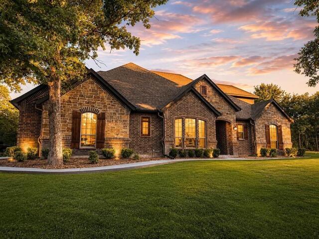 7259 Oak Creeks Court, Fort Worth, TX image