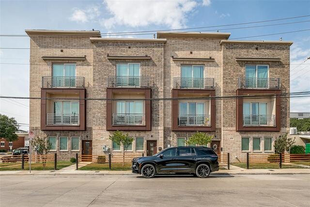 324 Feliks Gwozdz Place, Fort Worth, TX image