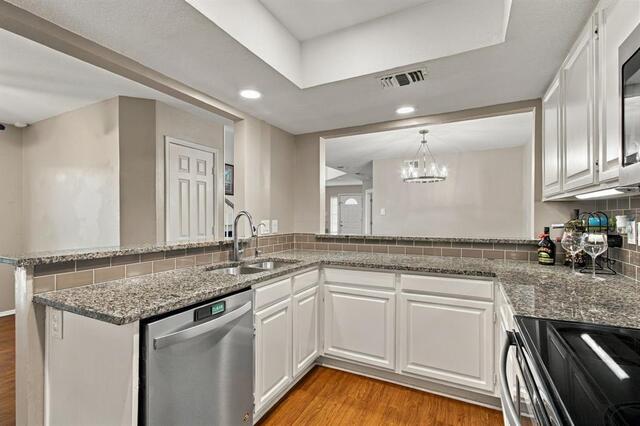 1345 Jeanette, Way Carrollton, TX photo 10