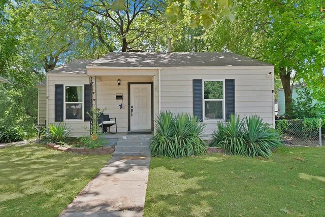 5061 Lyndon Drive, Fort Worth, TX image
