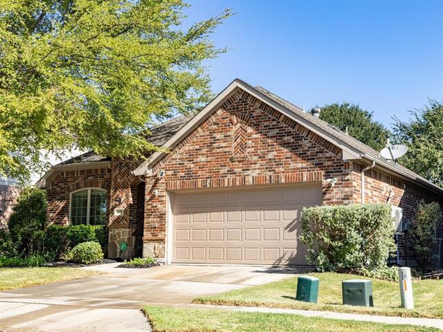 839 Lake Forest Trail, Little Elm, TX photo 2