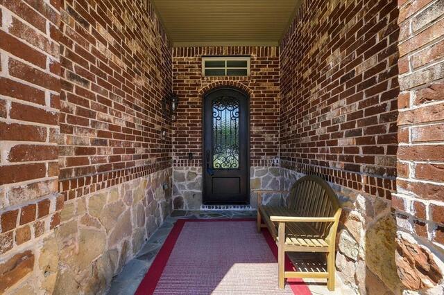 2809 Creekway, Drive Carrollton, TX photo 2