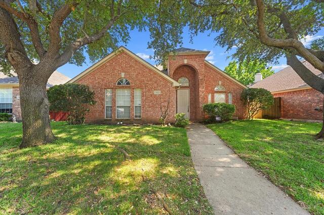 2023 Saint Anne, Drive Allen, TX photo 5