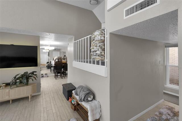 2902 Country Place, Circle Carrollton, TX photo 9