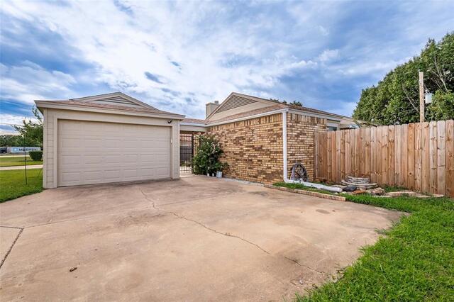 4615 Timber Run Drive, Arlington, TX image