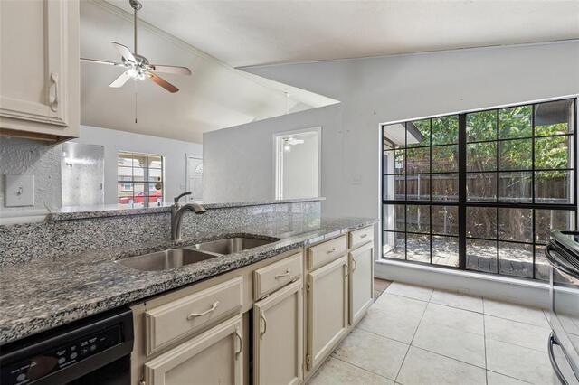 6051 Dooley Drive, The Colony, TX photo 16